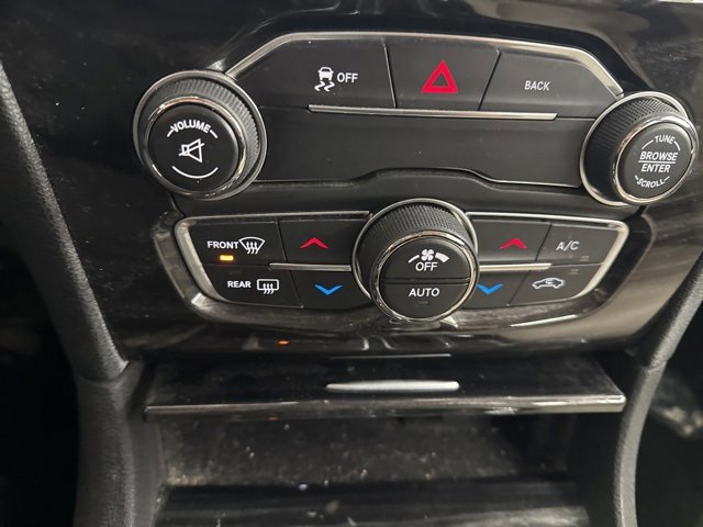 Used 2016 Chrysler 300 Limited w/ Driver Convenience Group image 24