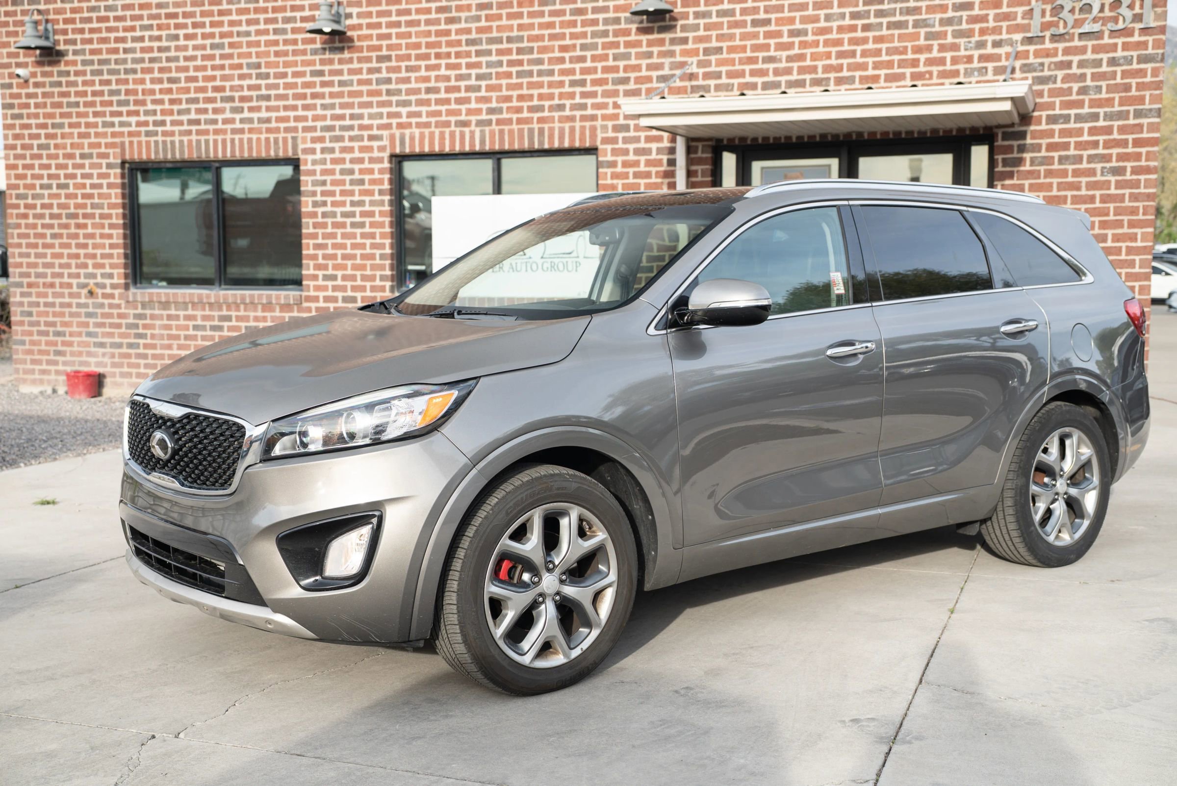 Used 2017 Kia Sorento SX FWD image 1