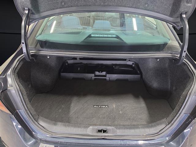Used 2019 Nissan Altima 2.5 SV image 39