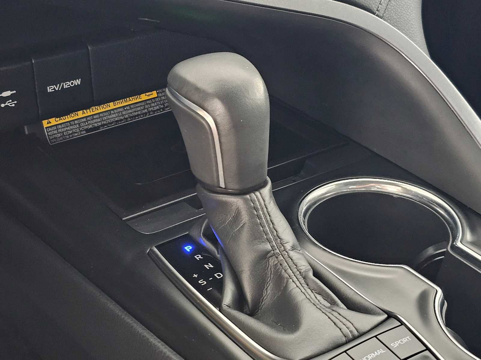 Used 2019 Toyota Camry XSE image 30