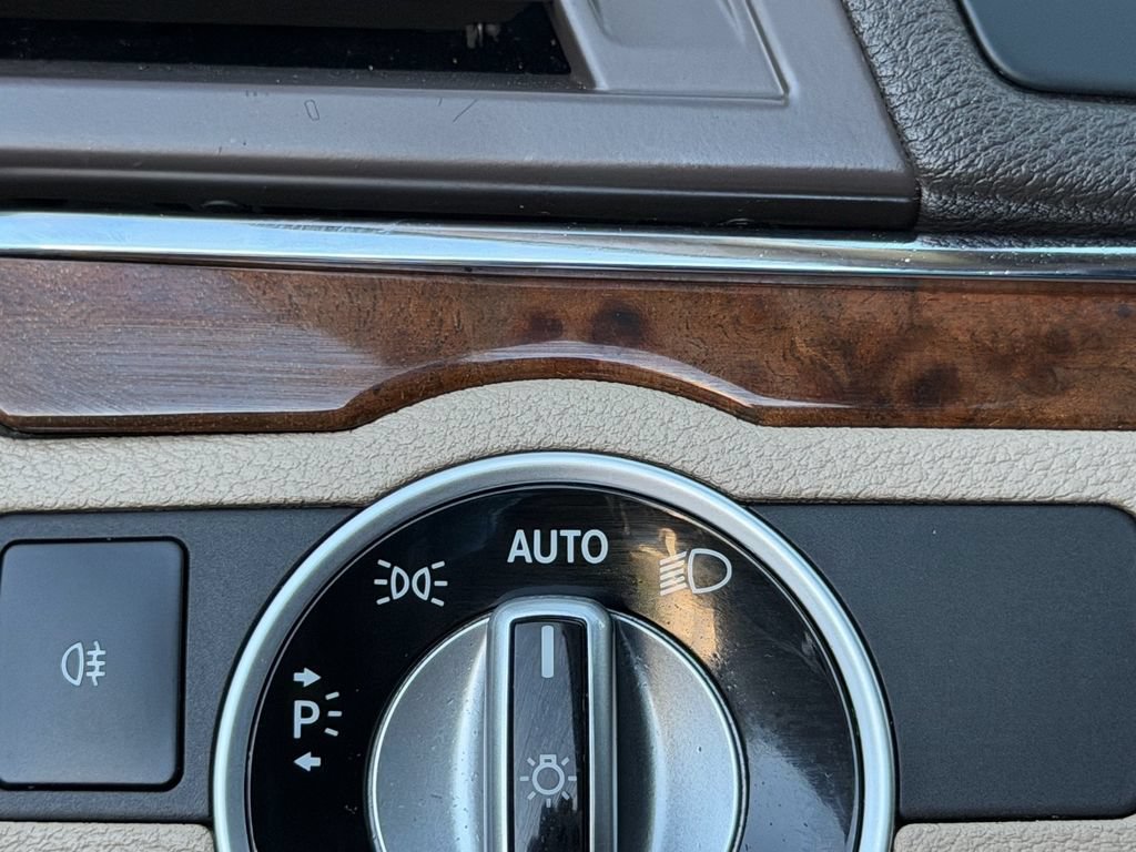 Used 2012 Mercedes-Benz E 350 Cabriolet image 27