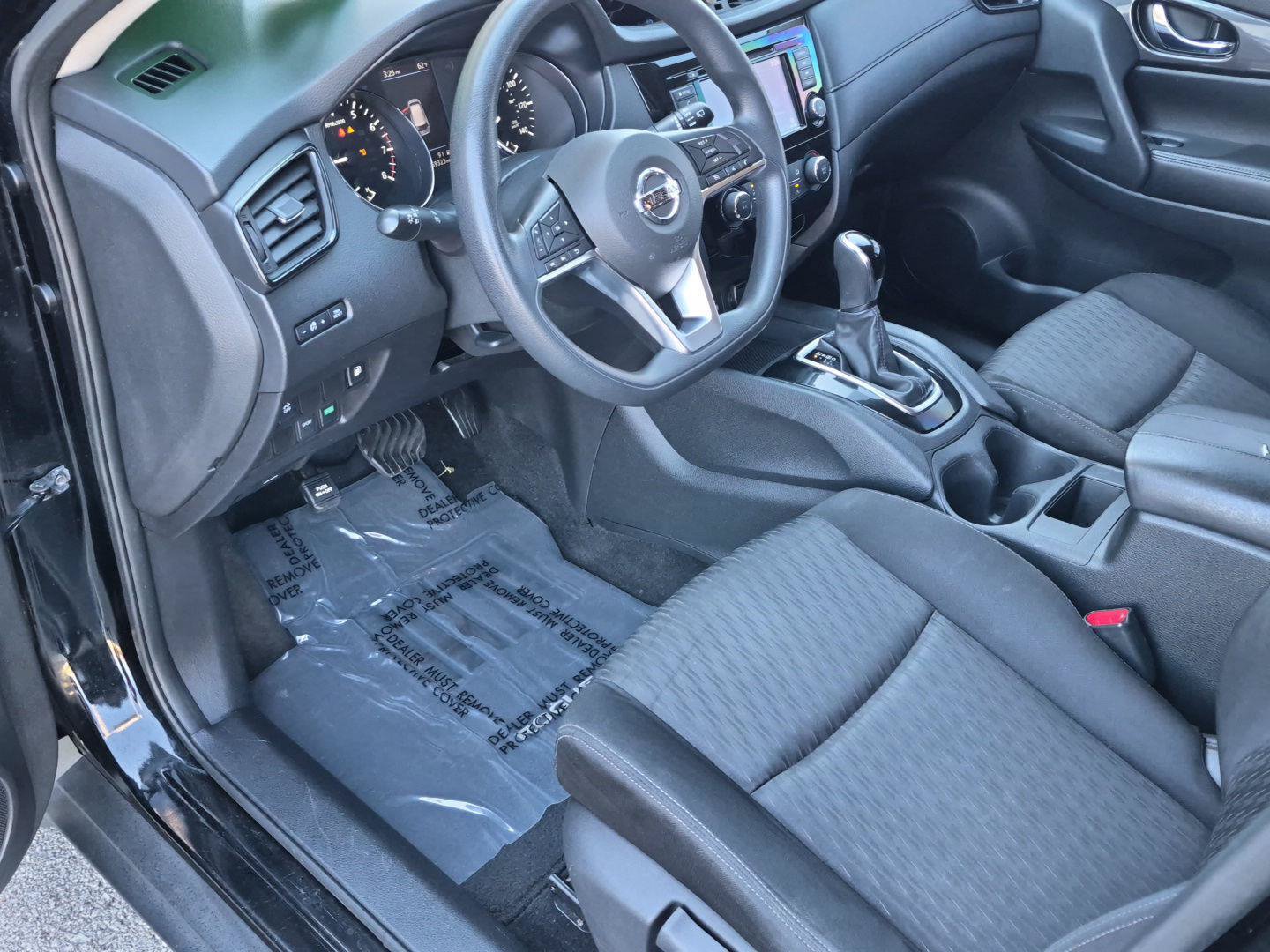 Used 2018 Nissan Rogue S FWD image 11