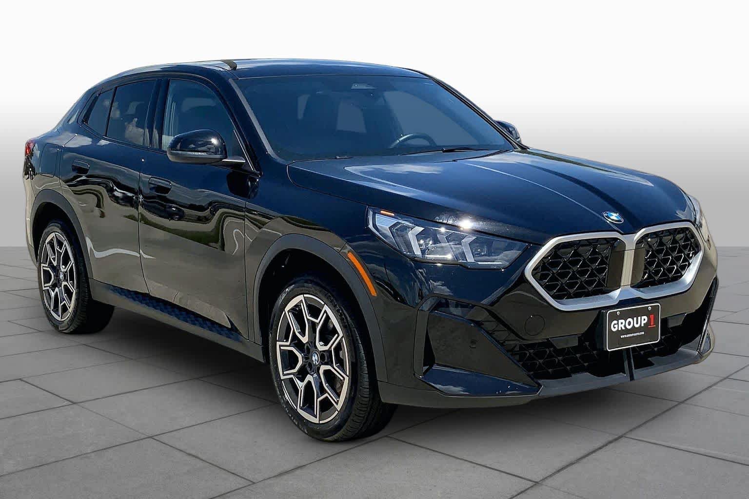 Used 2026 BMW X2 xDrive28i AWD/4WD image 3