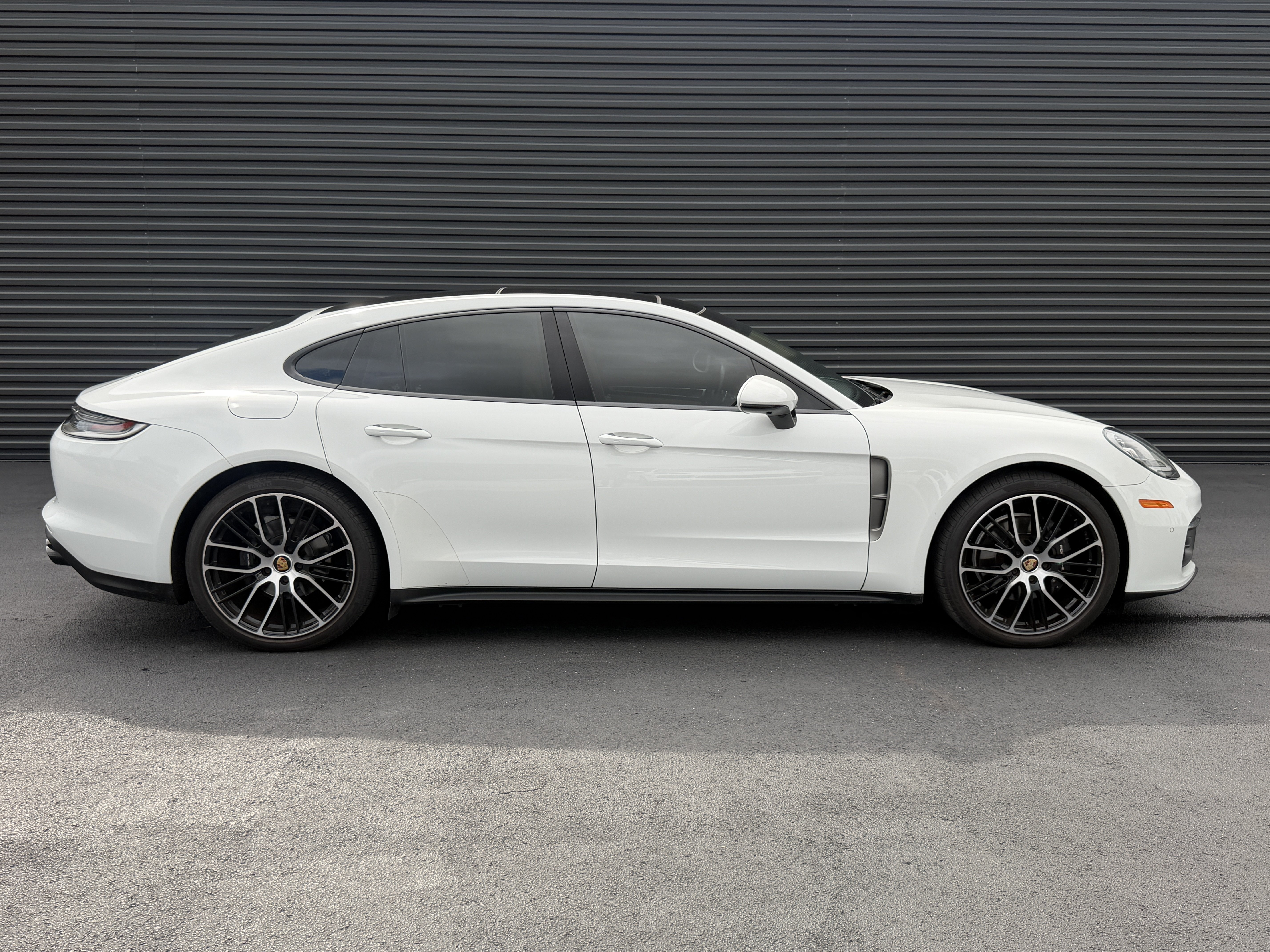 Certified 2023 Porsche Panamera Platinum Edition RWD image 8