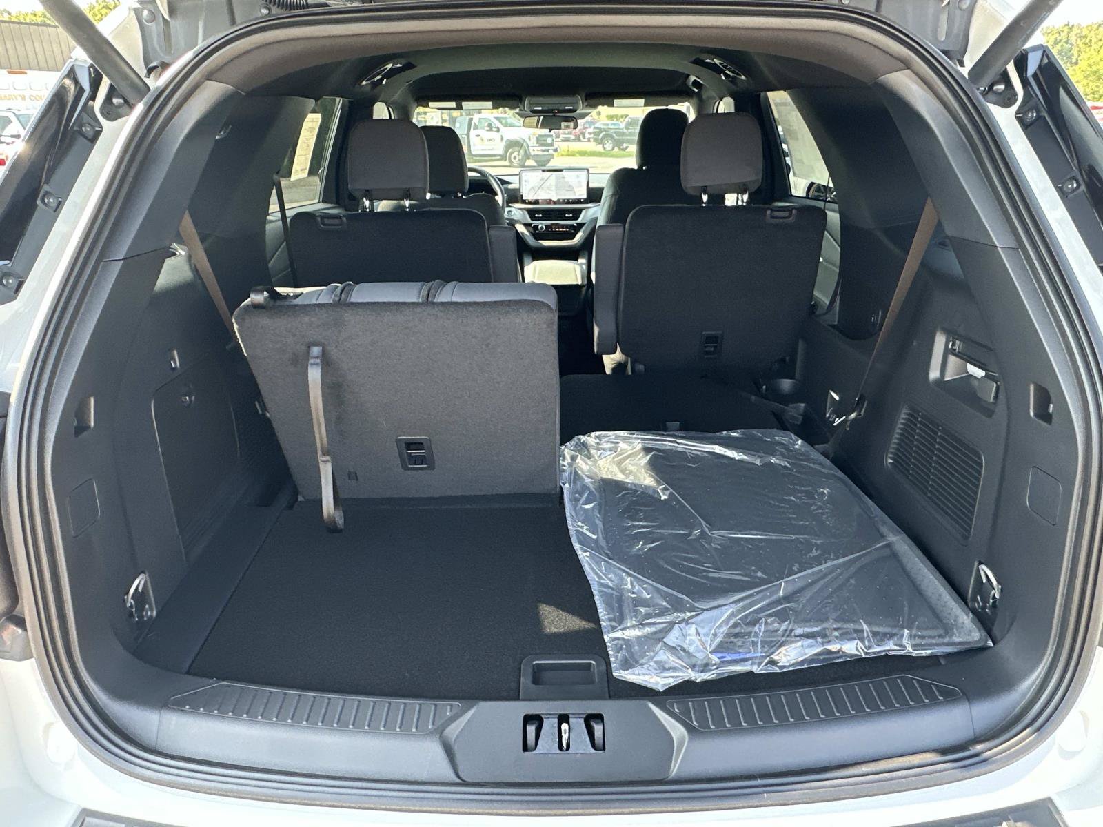 New 2027 Ford Explorer Active AWD/4WD image 27