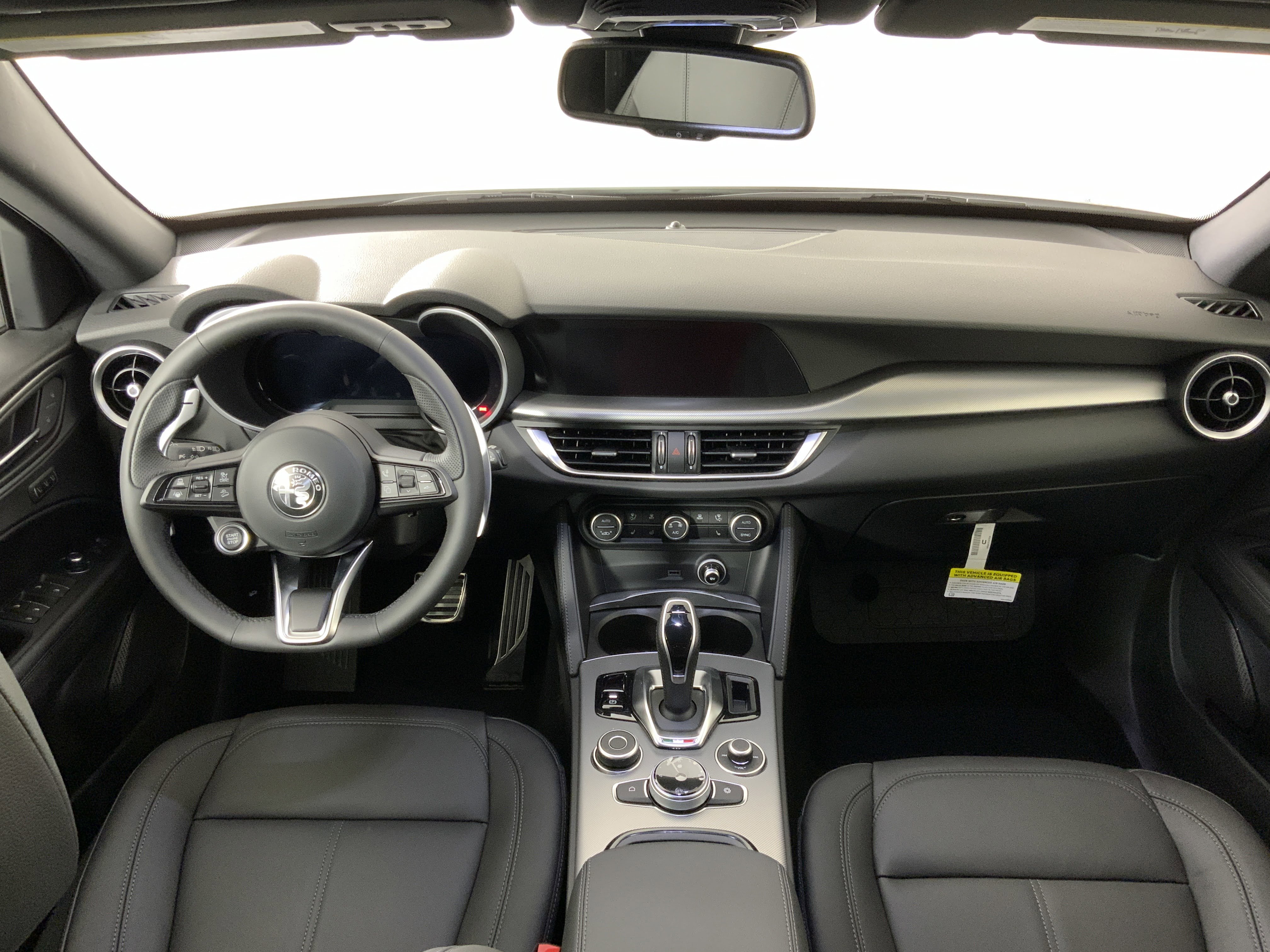 New 2025 Alfa Romeo Stelvio Sprint w/ Convenience Package image 16