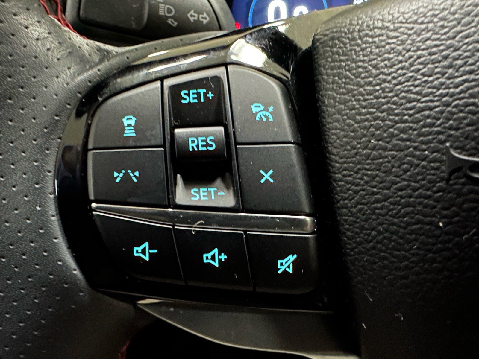 Certified 2025 Ford Explorer ST-Line image 43