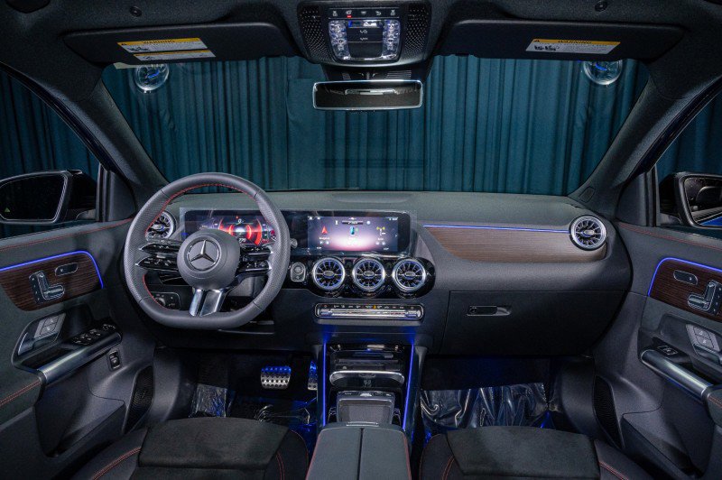 Certified 2025 Mercedes-Benz GLA 250 image 24