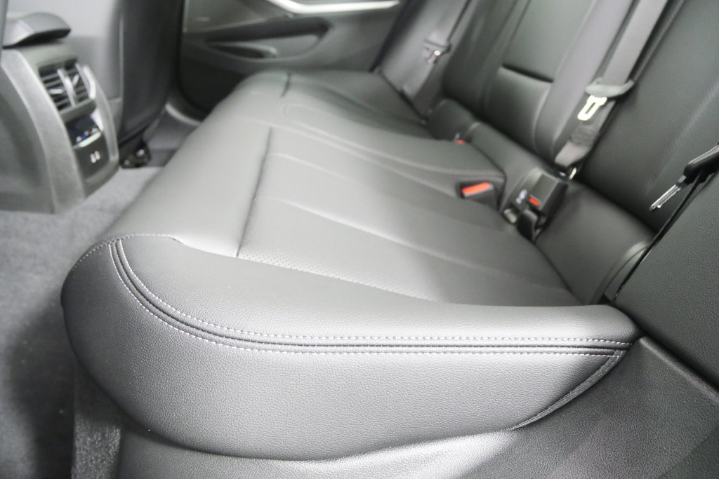 New 2026 BMW 330i Sedan w/ Premium Package RWD image 15