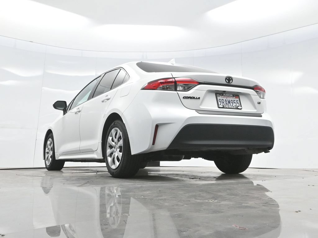 Used 2025 Toyota Corolla LE FWD image 66