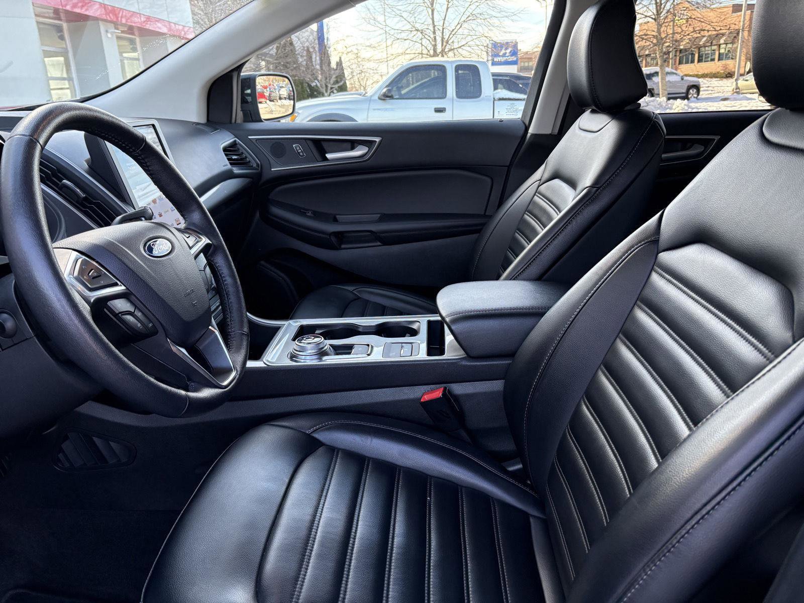 Used 2024 Ford Edge SEL image 10