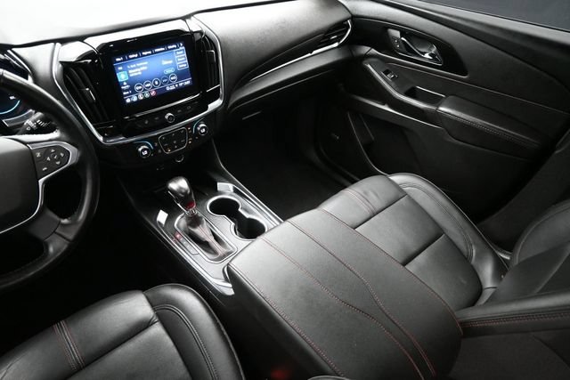 Used 2022 Chevrolet Traverse RS FWD image 10