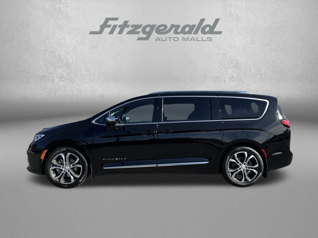 New 2026 Chrysler Pacifica Pinnacle FWD image 12