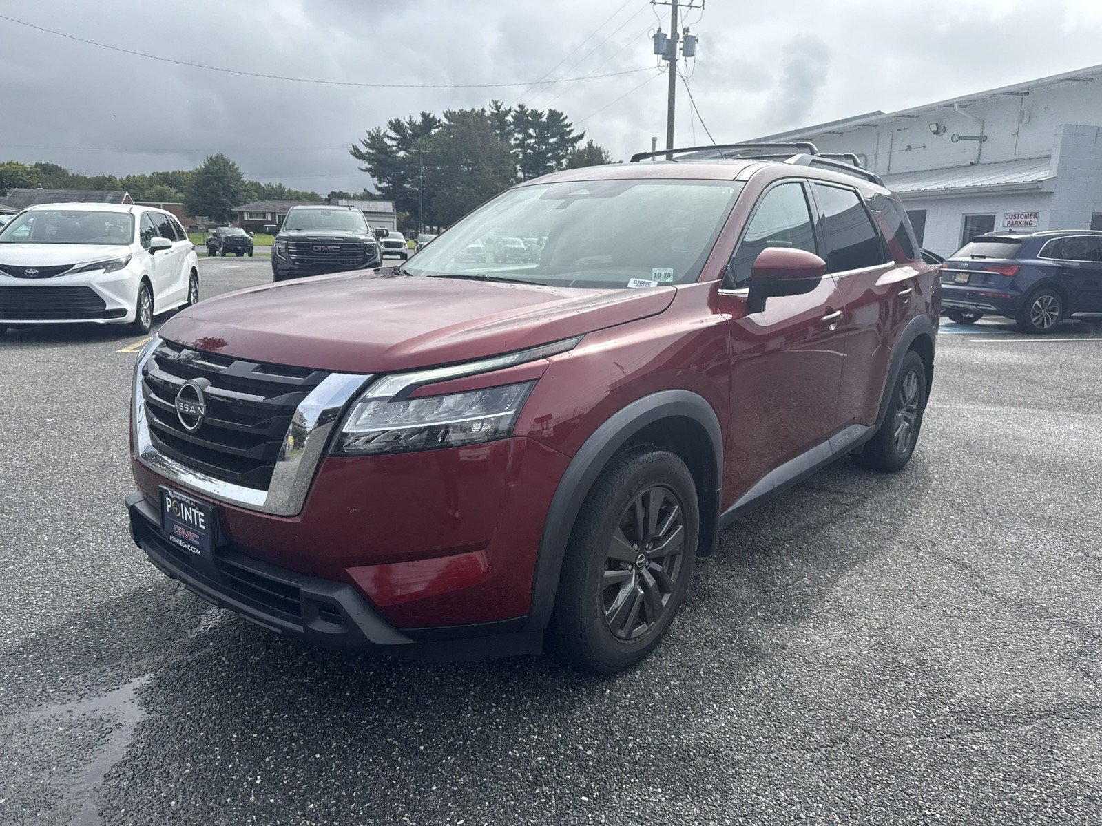 Used 2022 Nissan Pathfinder SV w/ SV Premium Package AWD/4WD image 7