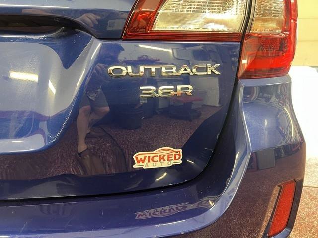 Used 2015 Subaru Outback 3.6R Limited AWD/4WD image 5