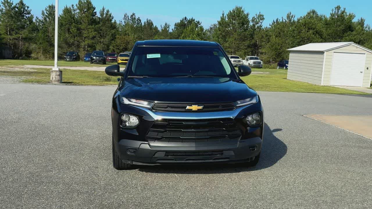 Used 2023 Chevrolet TrailBlazer LS FWD image 3
