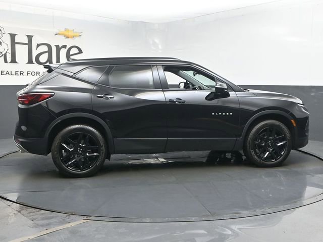 Used 2024 Chevrolet Blazer LT w/ LPO, Black Grille Bar Package image 37