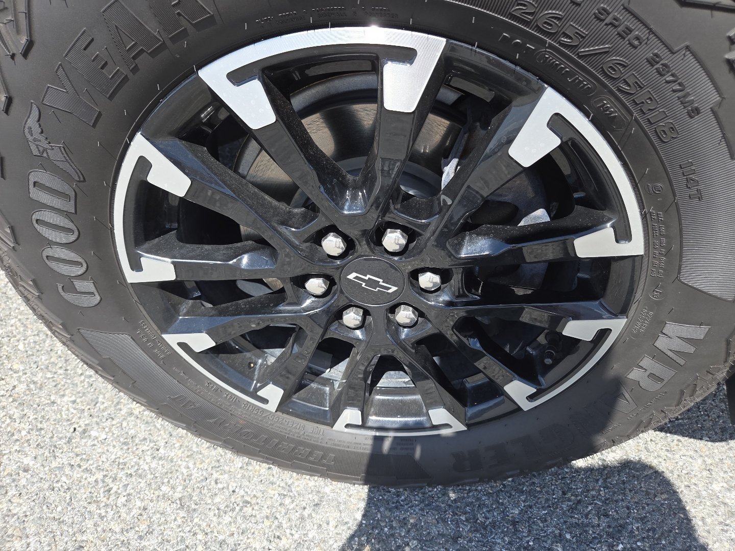 Used 2024 Chevrolet Traverse Z71 w/ Enhanced Driving Package AWD/4WD image 14