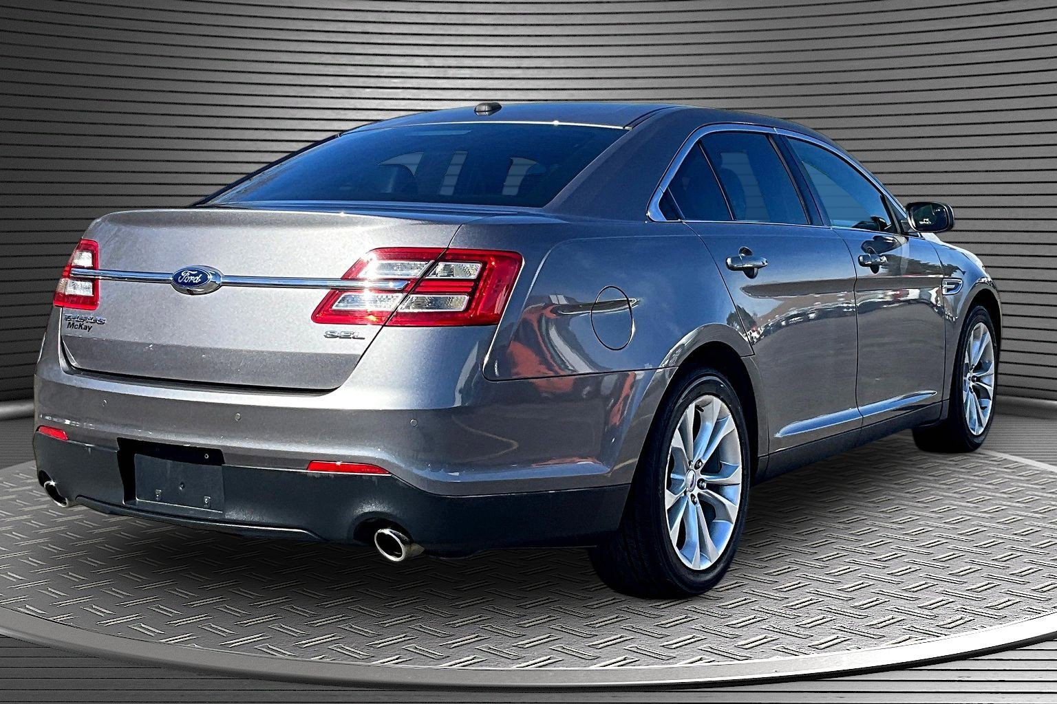 Used 2013 Ford Taurus SEL image 6