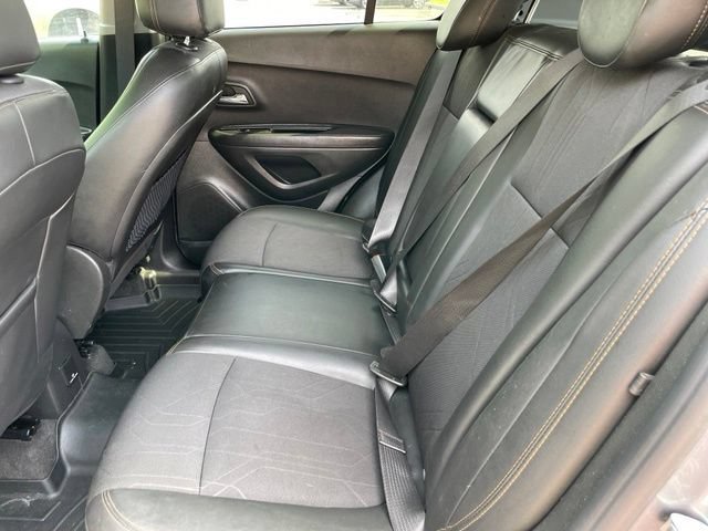 Used 2019 Chevrolet Trax LT w/ LT Convenience Package AWD/4WD image 7