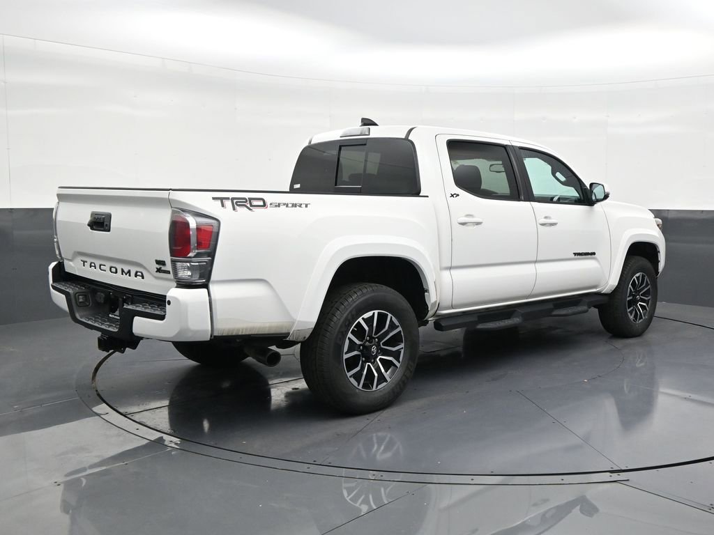Used 2020 Toyota Tacoma TRD Sport w/ Technology Package RWD image 5