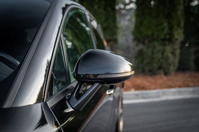 Used 2023 Porsche Macan Turbo image 21