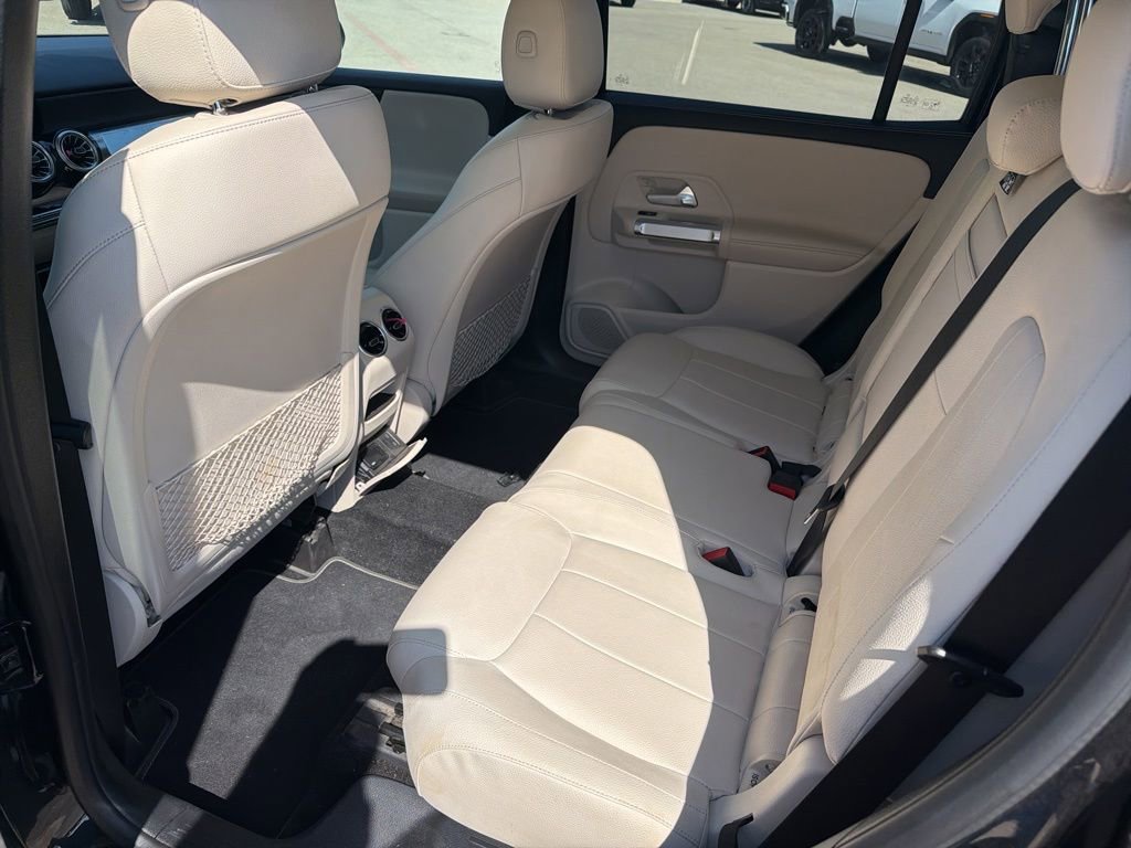 Used 2023 Mercedes-Benz GLB 250 4MATIC image 30