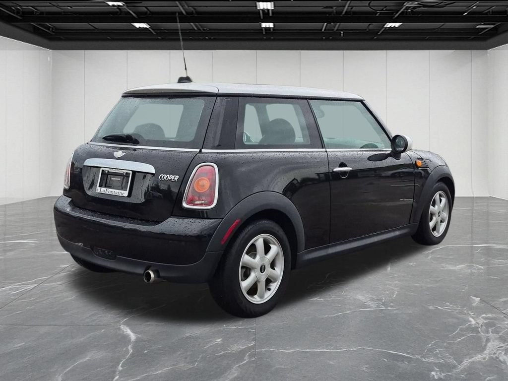 Used 2009 MINI Cooper Hardtop FWD image 5