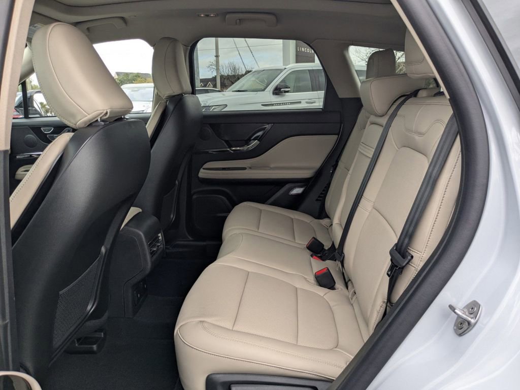 New 2026 Lincoln Corsair Grand Touring image 14