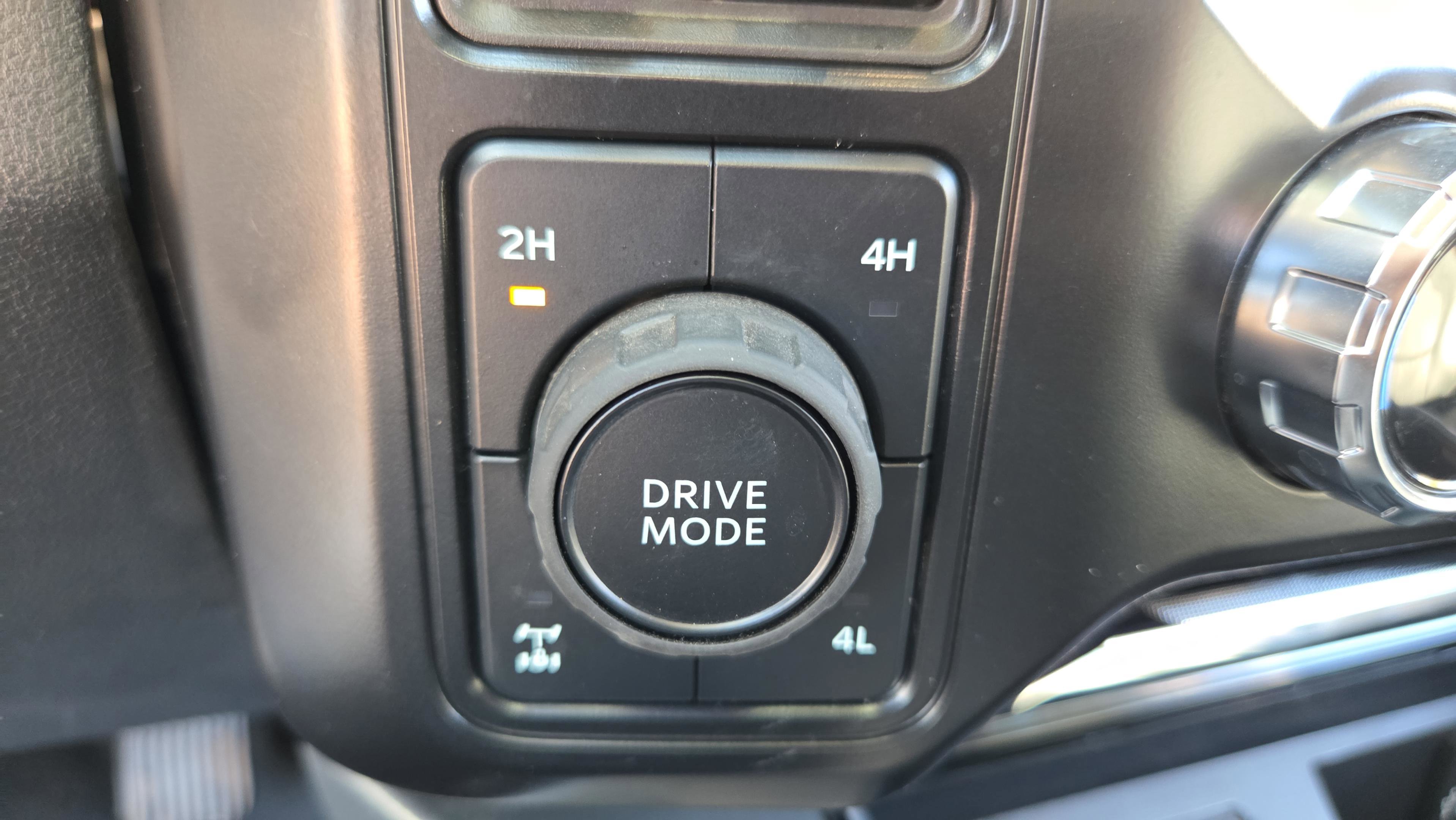 Used 2026 Ford F350 Lariat w/ Lariat Ultimate Package image 27