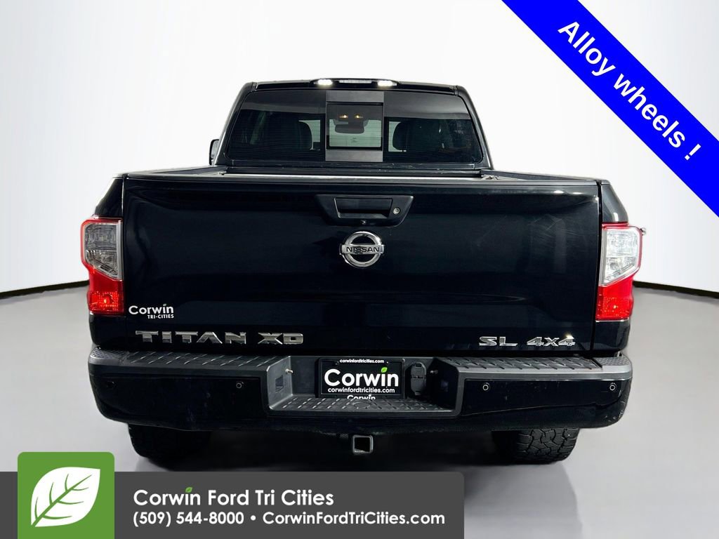 Used 2016 Nissan Titan SL image 14