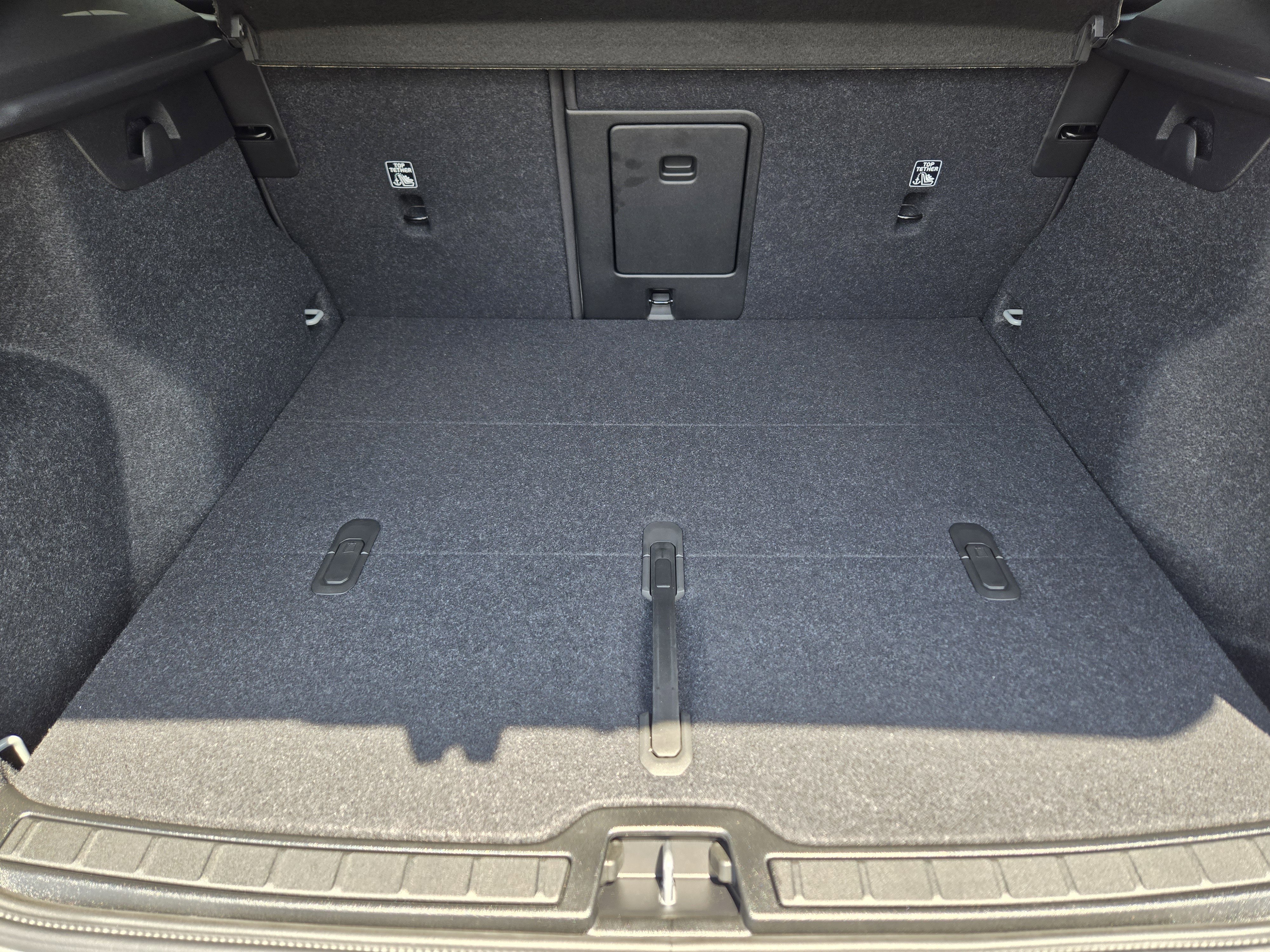 New 2026 Volvo XC40 B5 Plus w/ Protection Package Premier image 34