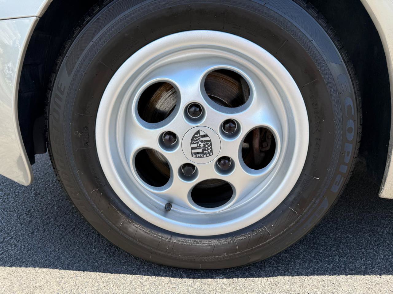 Used 1988 Porsche 944 Coupe RWD image 42