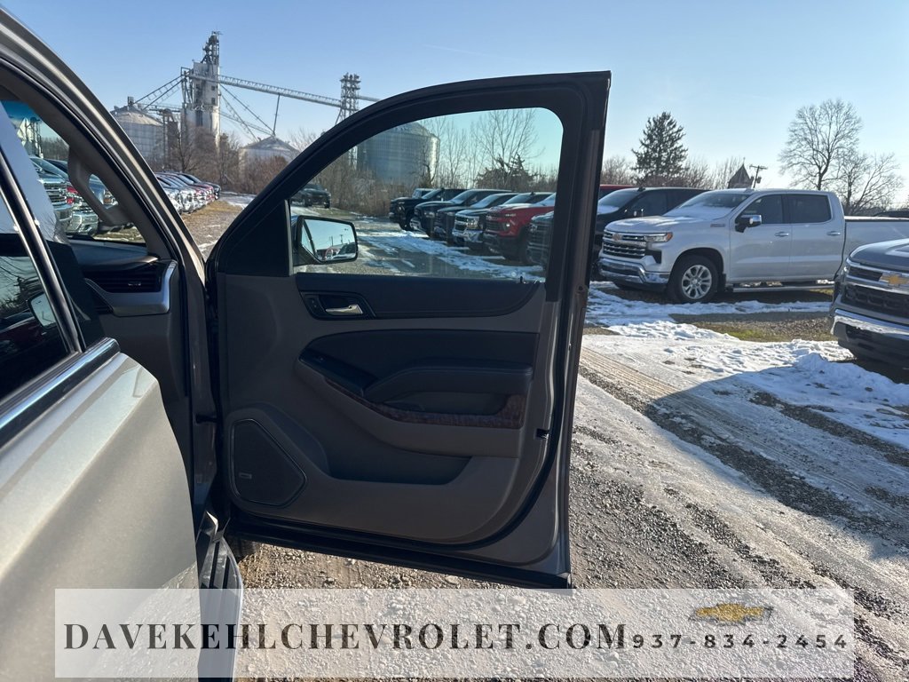 Used 2017 Chevrolet Suburban Premier image 34