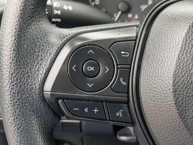 Used 2023 Toyota Corolla LE image 21