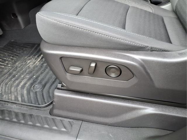 Used 2024 Chevrolet Silverado 1500 Custom image 18