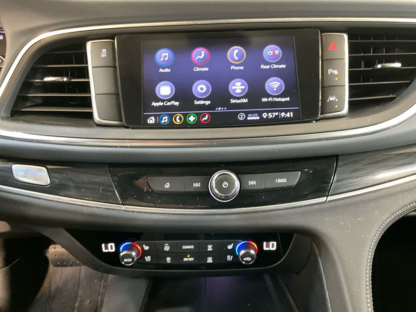 Used 2020 Buick Enclave Premium w/ LPO, Luxury Package FWD image 23