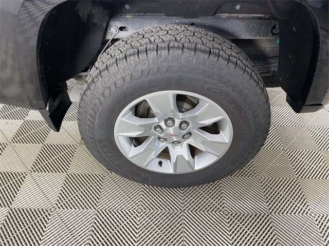 Used 2017 GMC Canyon SLE image 21