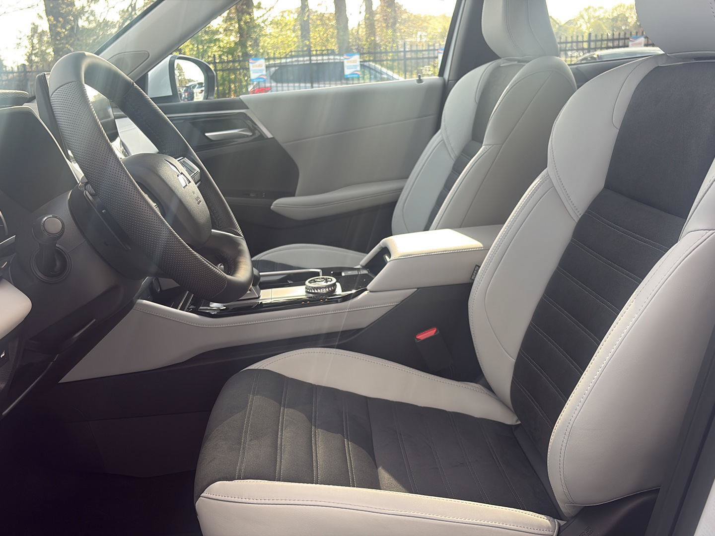 New 2026 Mitsubishi Outlander SE AWD/4WD image 15