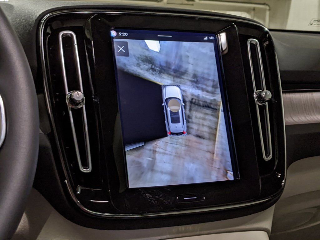 New 2026 Volvo XC40 B5 Ultra w/ Protection Package Premier image 17