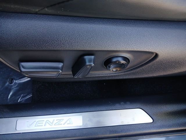 Used 2021 Toyota Venza Limited w/ Advanced Technology Package image 12