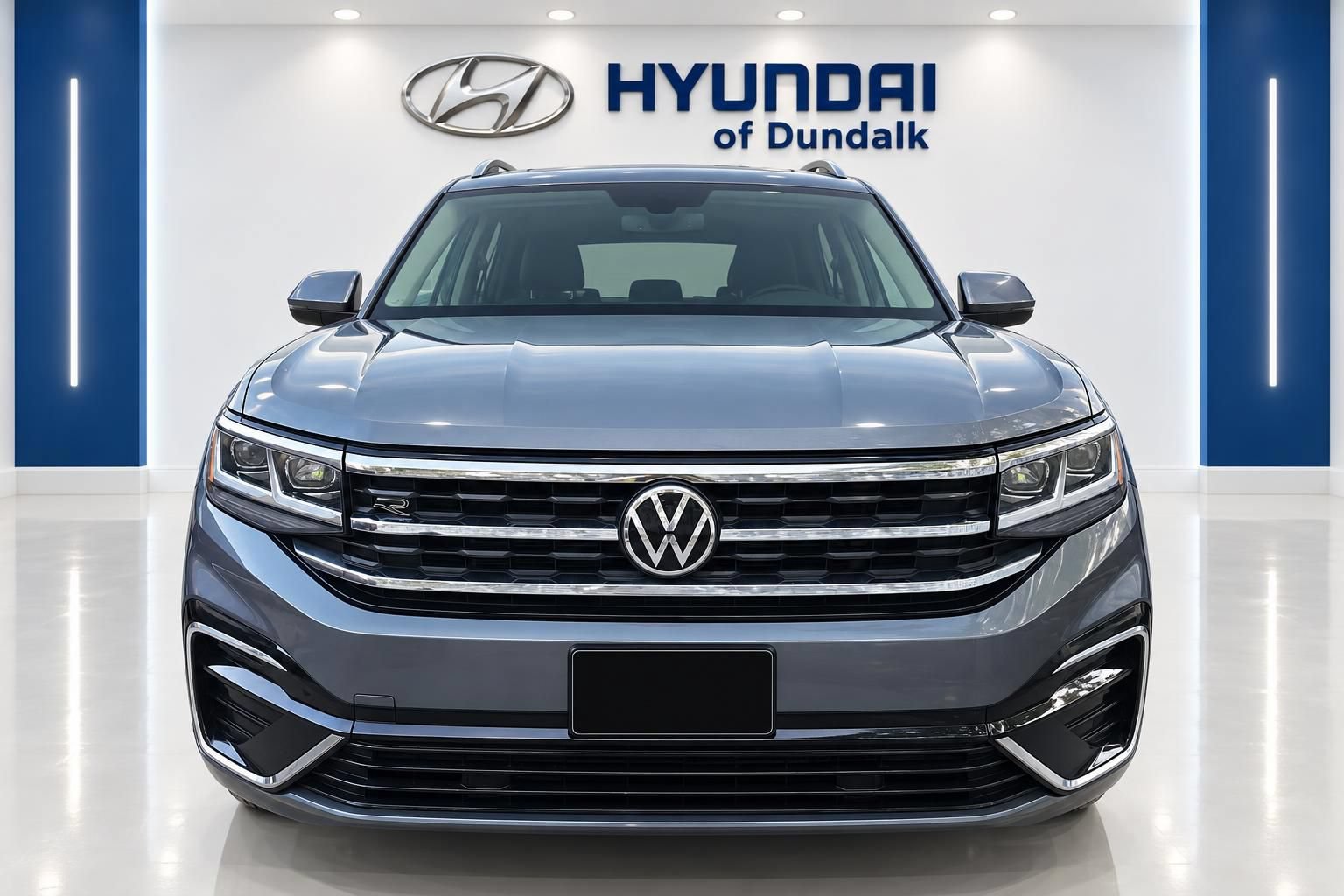 Used 2021 Volkswagen Atlas SE w/ Panoramic Sunroof Package FWD image 5