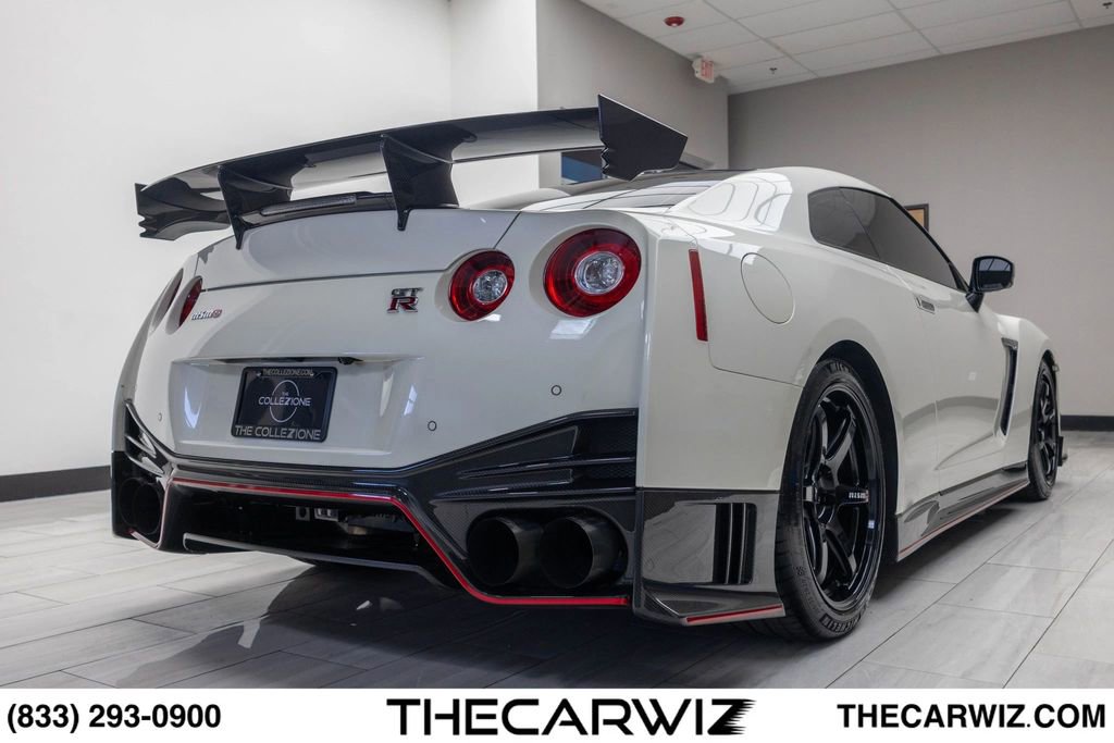 Used 2018 Nissan GT-R NISMO AWD/4WD image 28