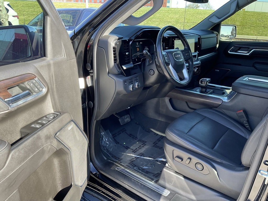 Used 2022 GMC Sierra 1500 SLT w/ SLT Premium Plus Package image 10