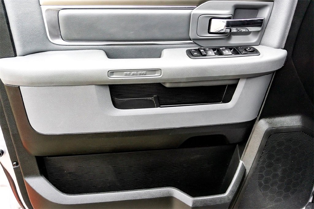 Used 2020 RAM 1500 Classic Warlock w/ Electronics Group image 10