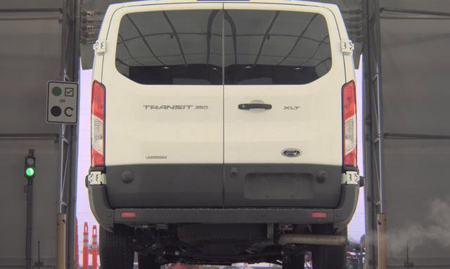 Used 2024 Ford Transit 350 XLT image 3