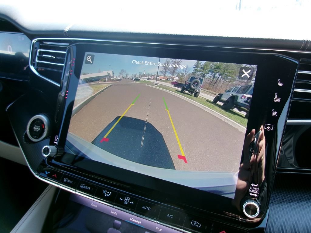 New 2026 Jeep Grand Wagoneer Summit w/ Premium Group III image 20
