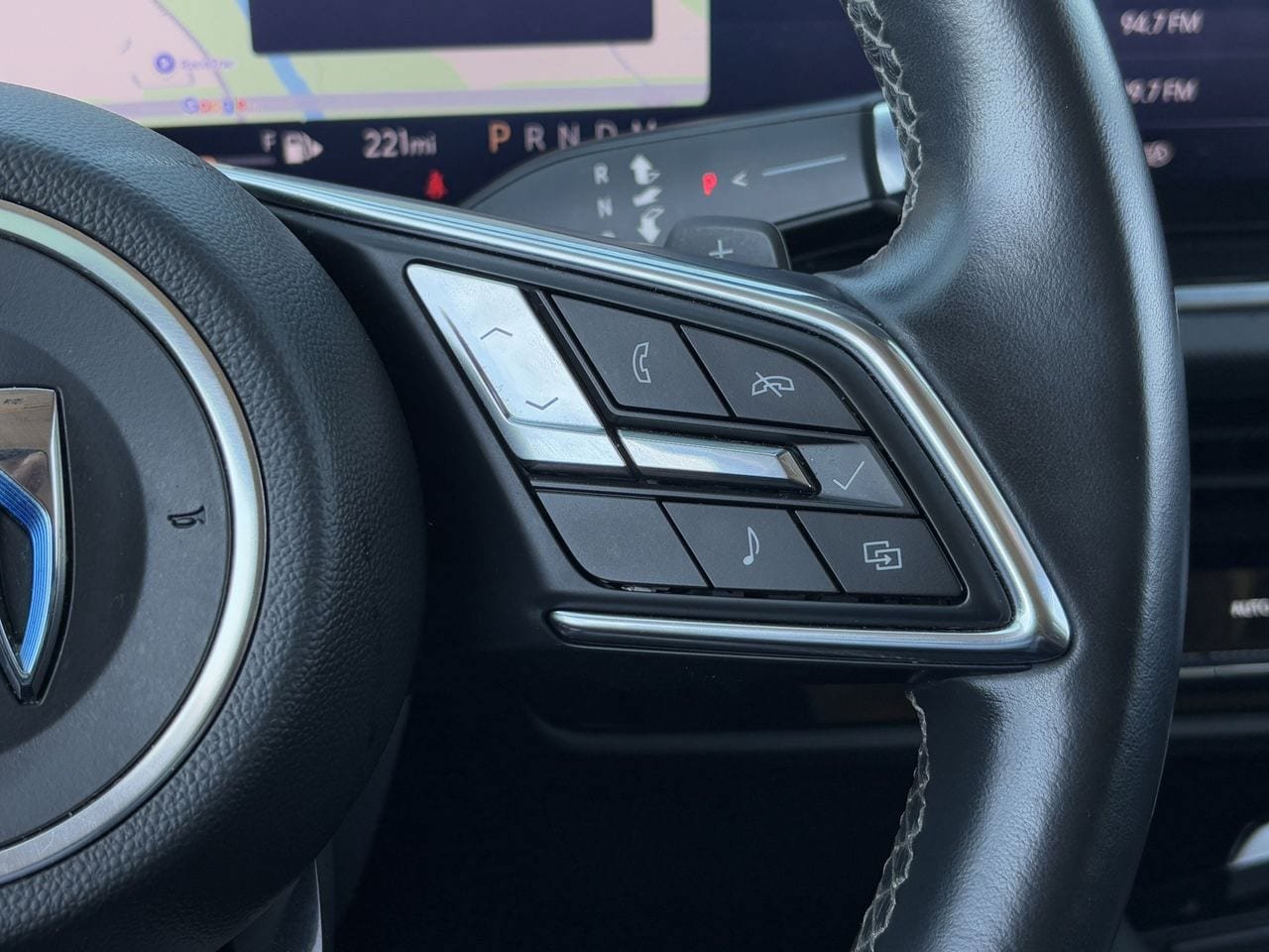 Used 2024 Buick Envision Preferred AWD/4WD image 17