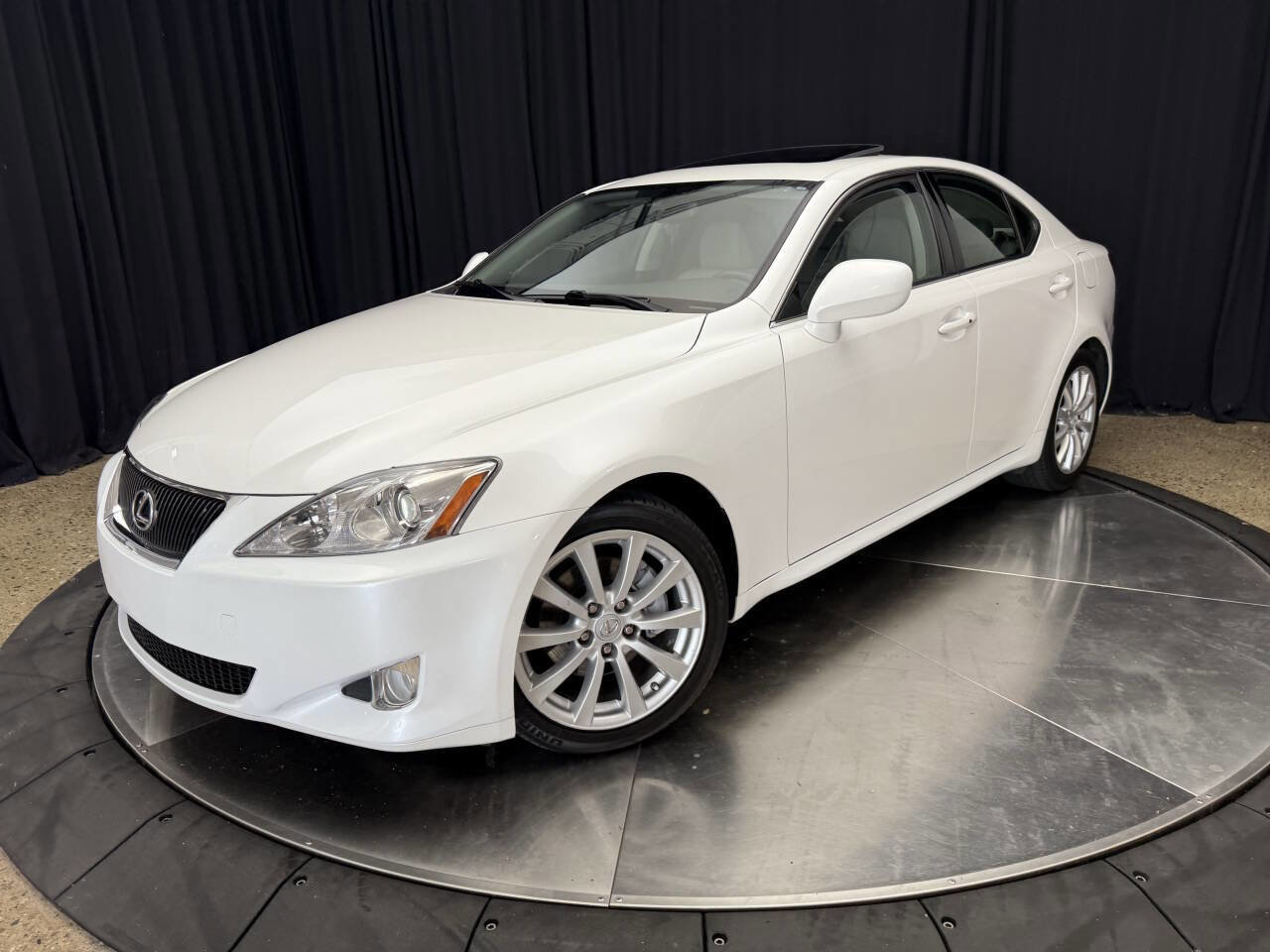 Used 2008 Lexus IS 250 image 2