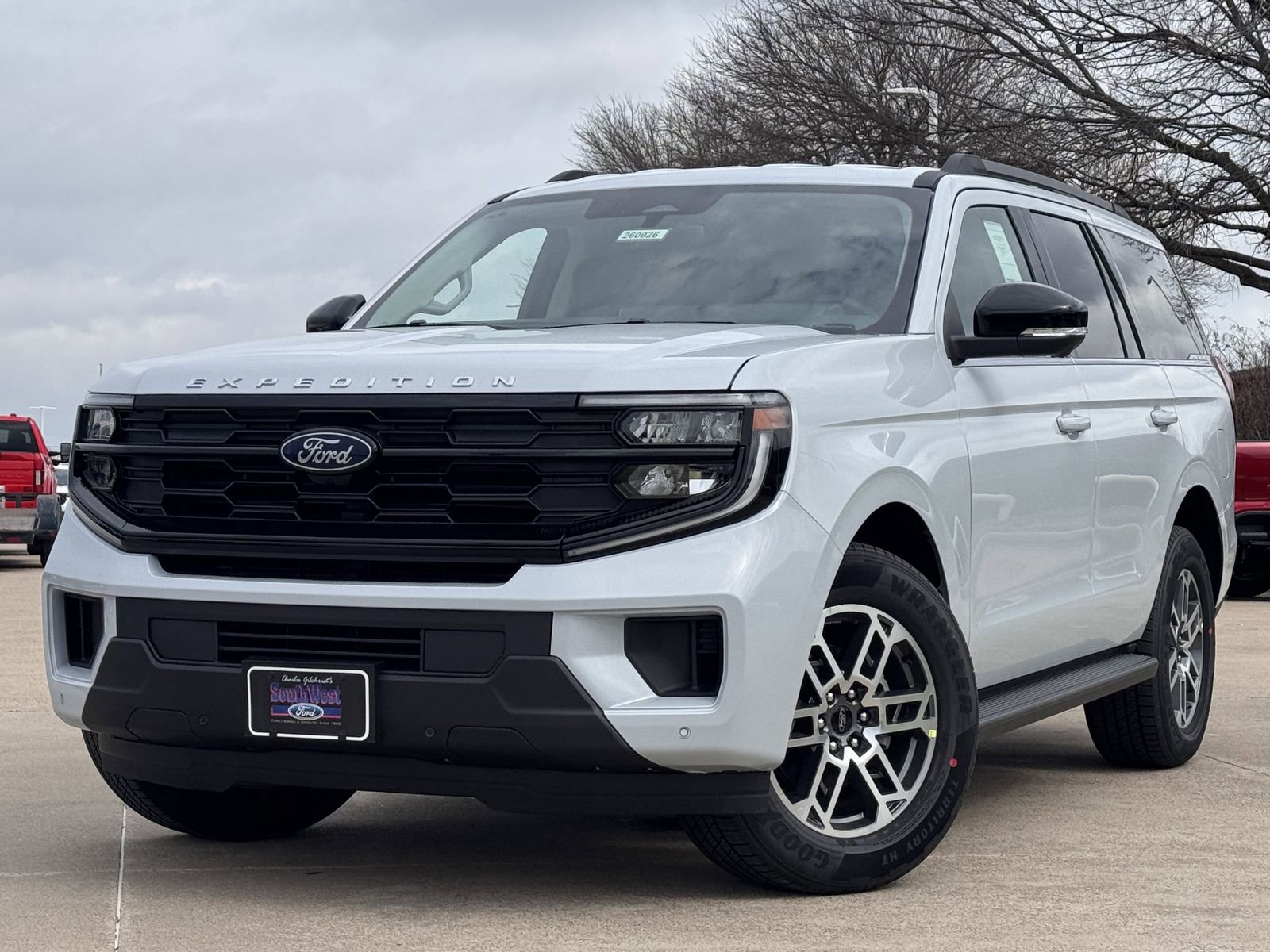 New 2026 Ford Expedition Active image 1